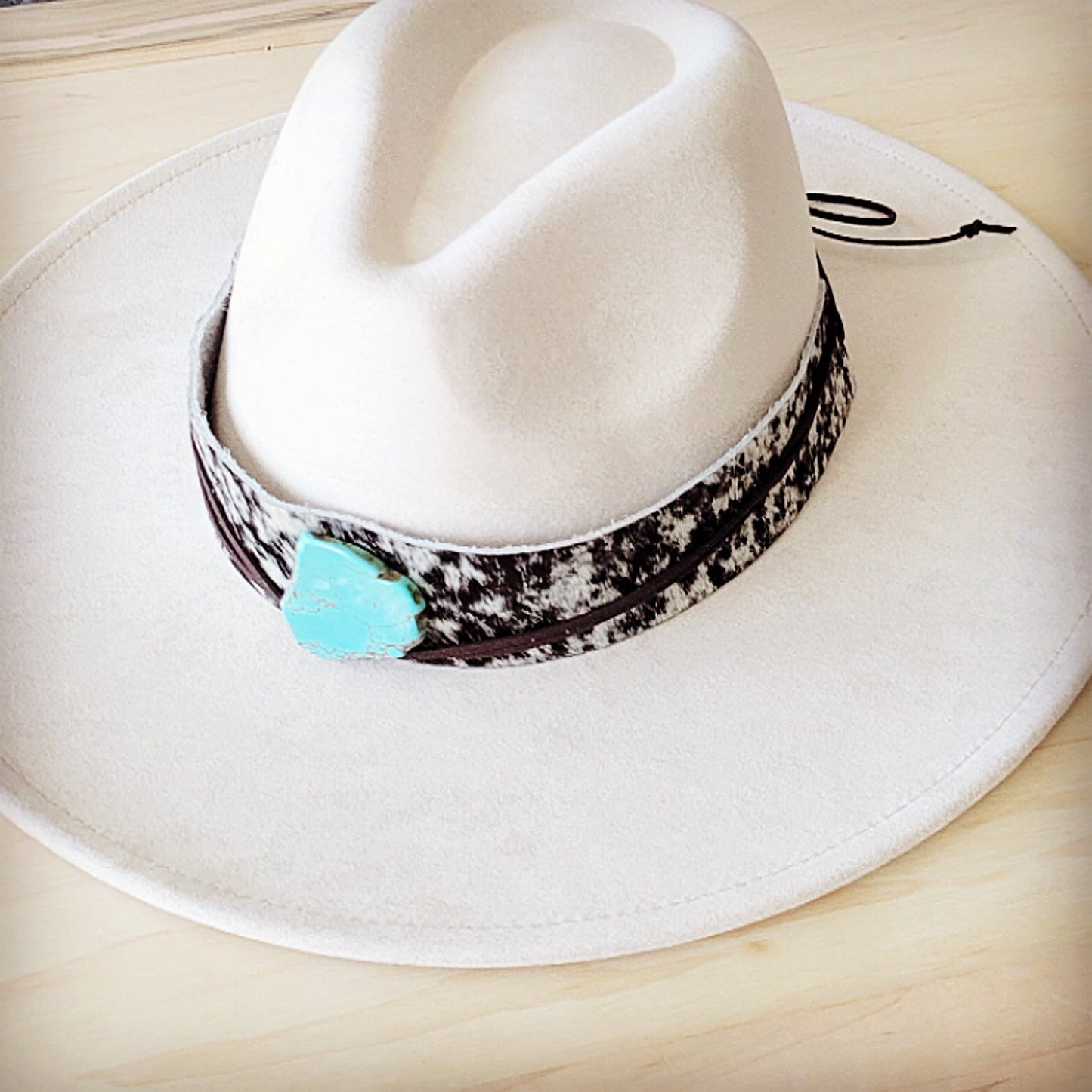 Wide Genuine Leather Black Spotted Hat Band w/ Tur 953k