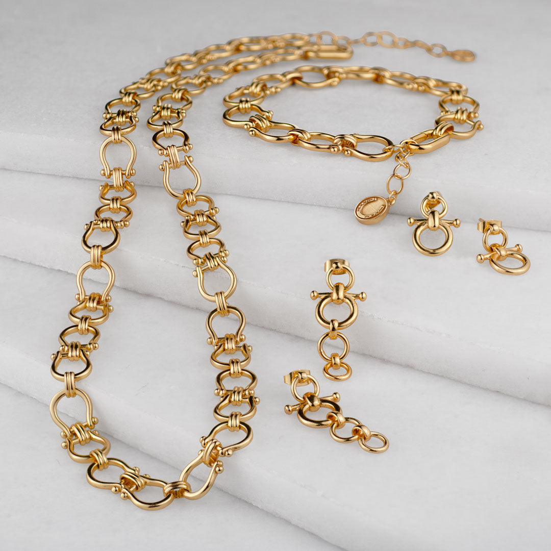Chapelle - Horseshoe Link Equestrian Necklace in Gold