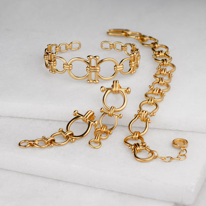 Chapelle - Horseshoe Link Equestrian Necklace in Gold