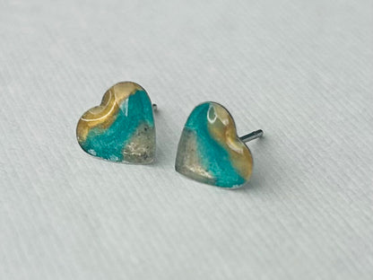 Sunset heart earrings with Oval Beach sand