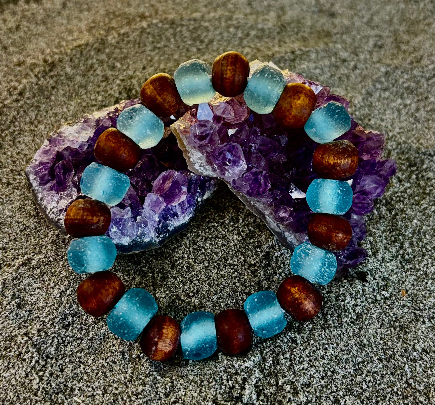 Ocean Drift Recycled Sea Glass Bracelet – Light Blue Coastal Wood Bead Stretch Bracelet 🌊