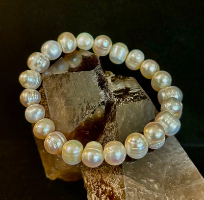 Luminous Grace Freshwater Pearl Bracelet – 6mm & 8mm White Pearl Stretch Bracelet