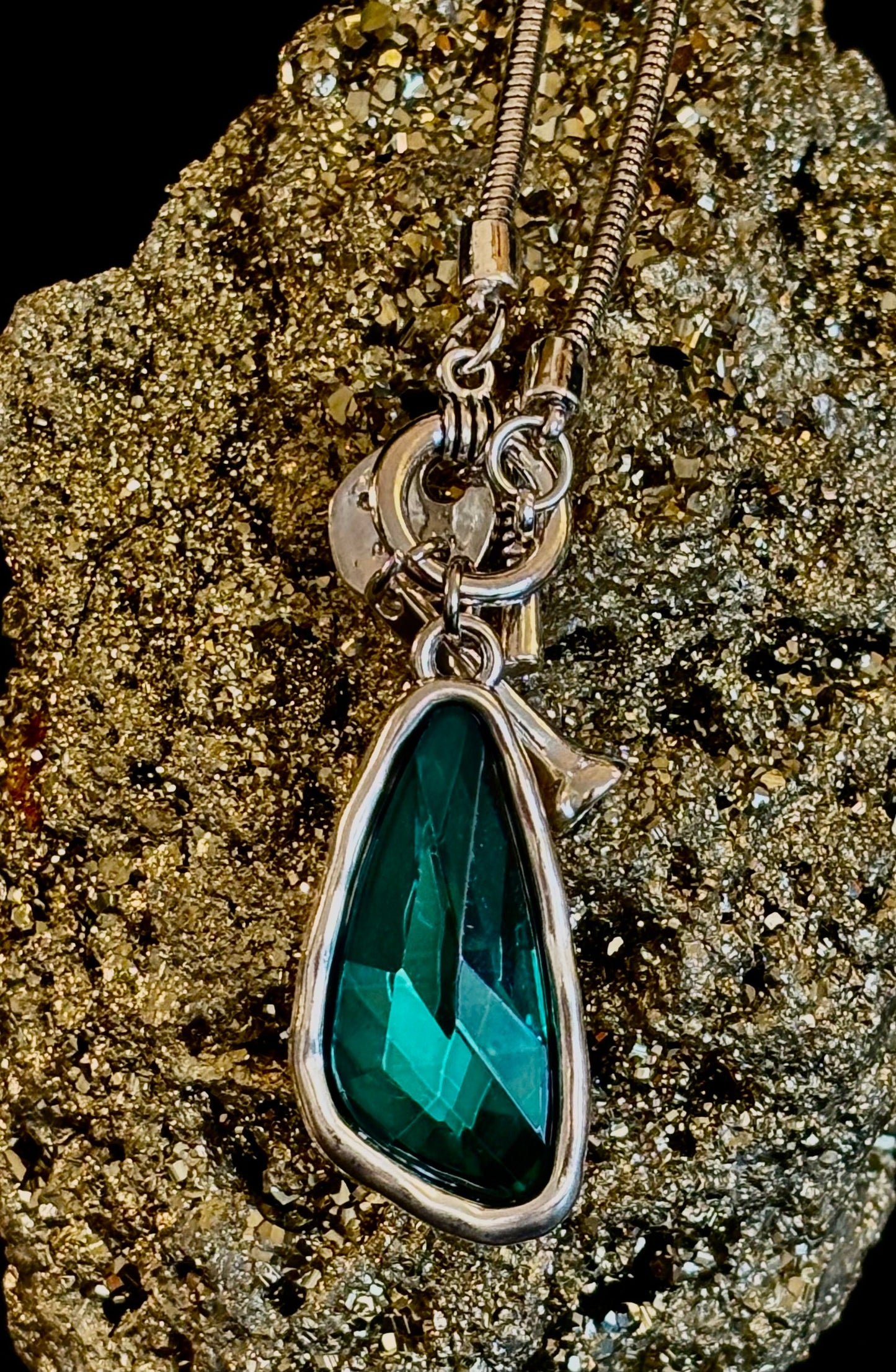 Crystal Teardrop Pendant Necklace – Ocean Blue, Emerald Green & Charcoal | Adjustable 29 inch Statement Necklace