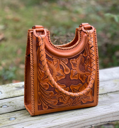 Hand Tooled Leather Hobo Bag "BAALY" by ALLE