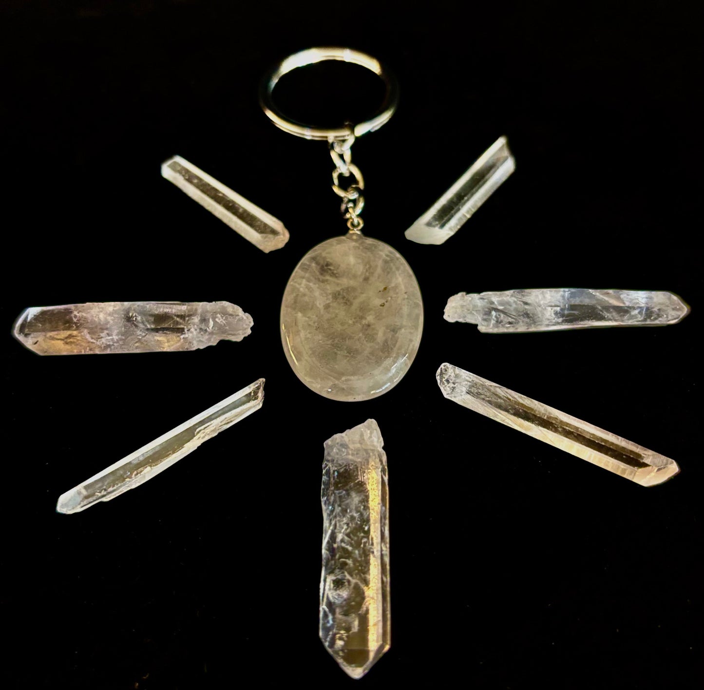 Natural Crystal Worry Stone Keychain – Amethyst, Clear Quartz, Obsidian, Tiger’s Eye, Green Aventurine & Rose Quartz (1.25”)