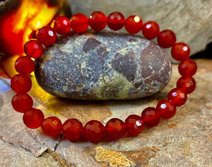 Red Agate Polyhedral Power Bracelet – Strength, Grounding & Vitality (8mm, Small–Medium Wrist)