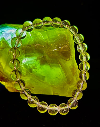 Clear Quartz Clarity Bracelet – 8mm Natural Crystal (Medium Wrists)