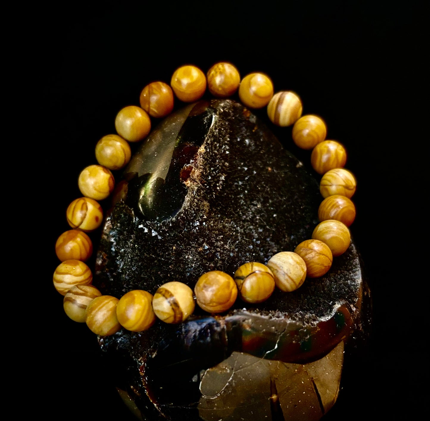 Wood Lace Agate 8mm Reiki-Infused Grounding & Manifestation Bracelet (Medium-Large Wrists)
