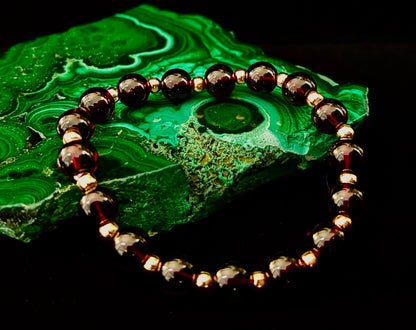 Passion & Strength Garnet Bracelet – Delicate Gemstone Bracelet with Copper Accents
