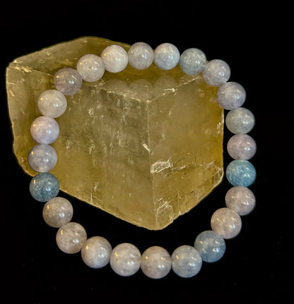 Aquamarine Beaded Bracelet – Reiki-Infused Calm, Clarity & Communication Jewelry (Medium Wrist)