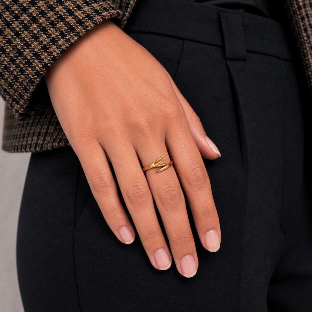 Blacksmith - Horseshoe Nail Wrap Around Equestrian Ring in Gold
