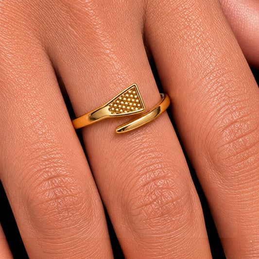 Blacksmith - Horseshoe Nail Wrap Around Equestrian Ring in Gold