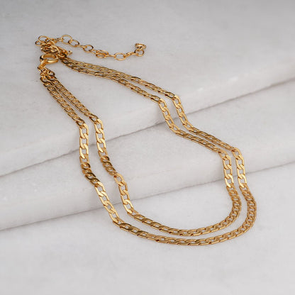 Cadence - Equestrian Curb Chain T-Bar Necklace in Gold