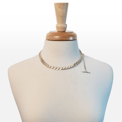 Cadence - Equestrian Curb Chain T-Bar Necklace in Silver