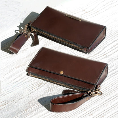 Caravel Wristlet Clutch - Luxury Leather Handbag in Deep Brown