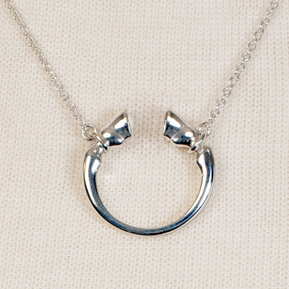 Cavallo - Horseshoe Equestrian Necklace in Silver