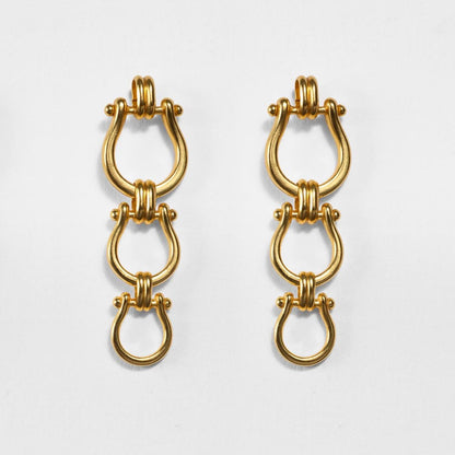Chapelle - Horseshoe Link Equestrian Necklace in Gold