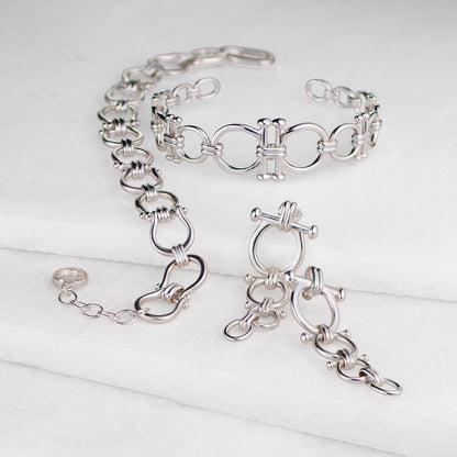 Chapelle - Horseshoe Link Equestrian Necklace in Silver