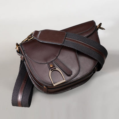 Signature Saddle Bag - Luxury Leather Handbag in Deep Brown