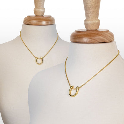 Classique - Equestrian Horseshoe Necklace in Gold