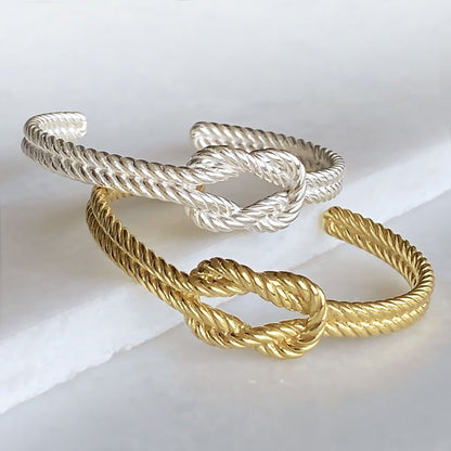 Lariat "Love Me Knot" - Twisted Rope Bracelet in Silver