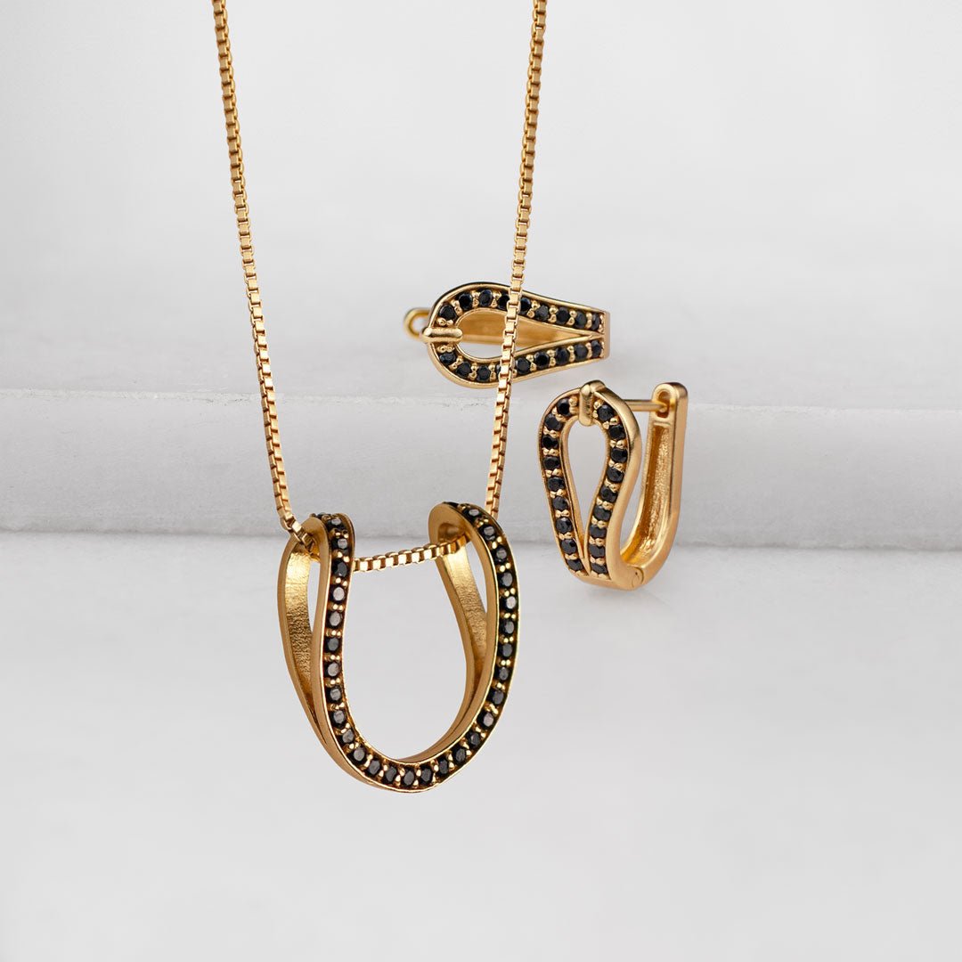 Levade -Black Moissanite Horseshoe Equestrian Necklace in Gold