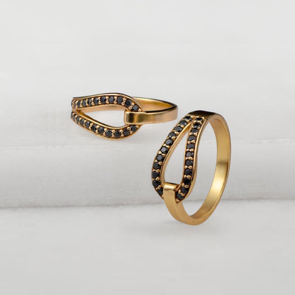 Levade -Black Moissanite Horseshoe Equestrian Necklace in Gold