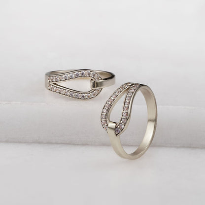 Levade - Moissanite Clear Stone Sterling Silver Horseshoe Earring