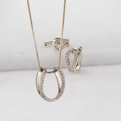 Levade - Moissanite Equestrian Horseshoe Ring in Silver