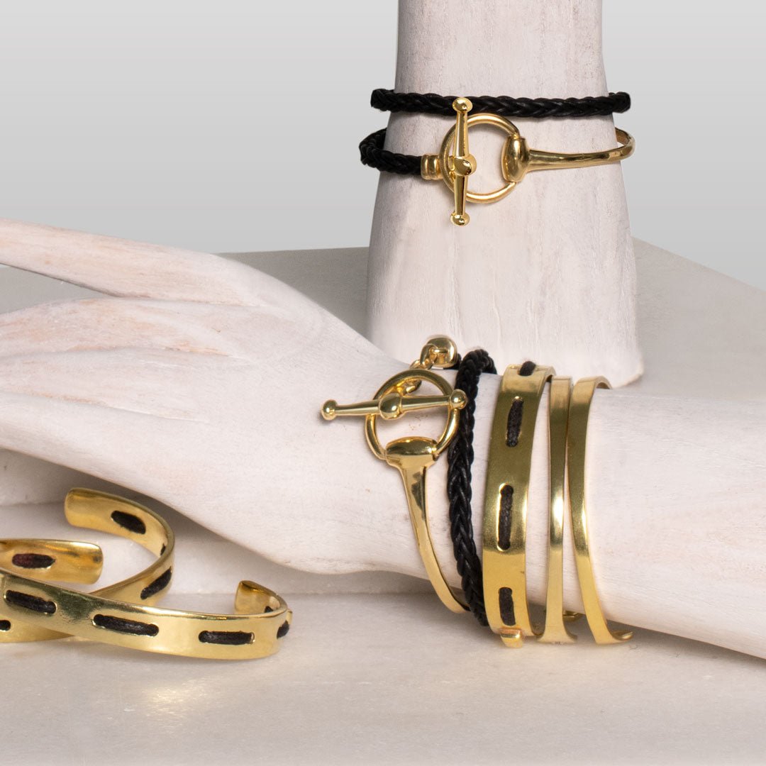 Odeza - Wrap Around Horse Bit Bracelet in Gold & Black