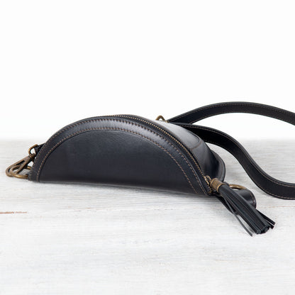 Sonoma Sling Bag in Black