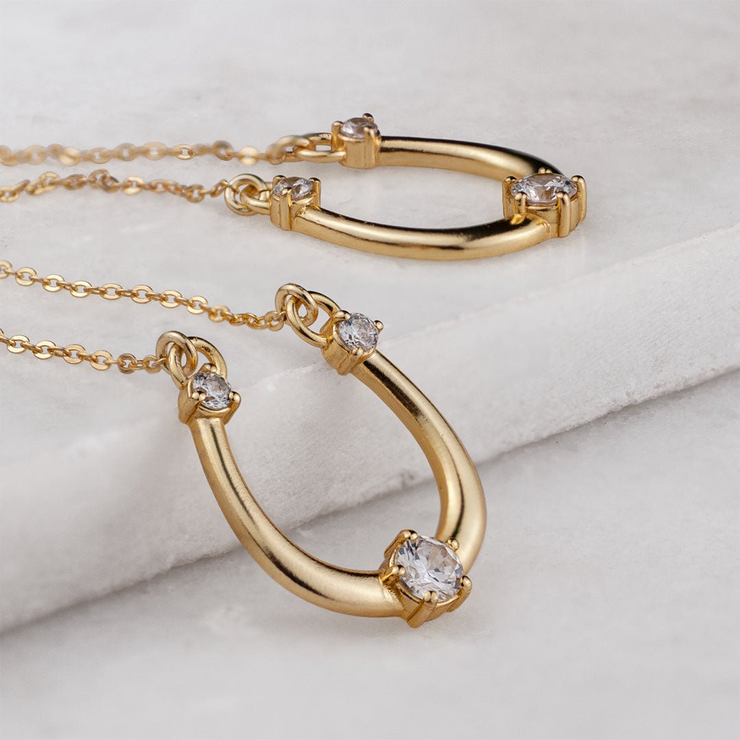 Trinity - Moissanite Stone Horseshoe Necklace in Gold