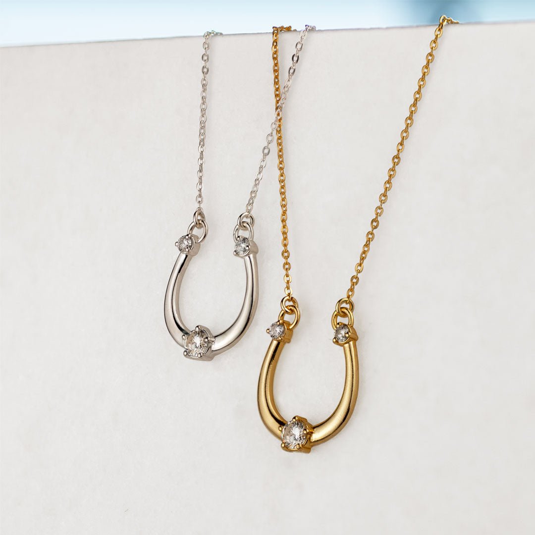 Trinity - Moissanite Stone Horseshoe Necklace in Gold